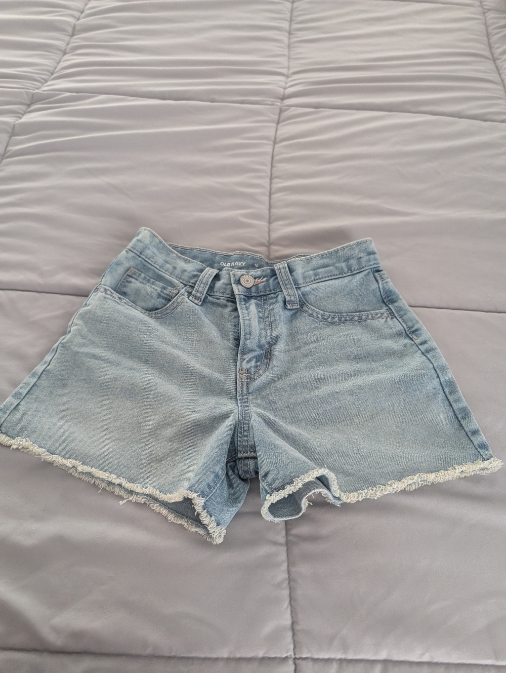 Old Navy Light Blue Distressed Frayed-Hem Denim Shorts